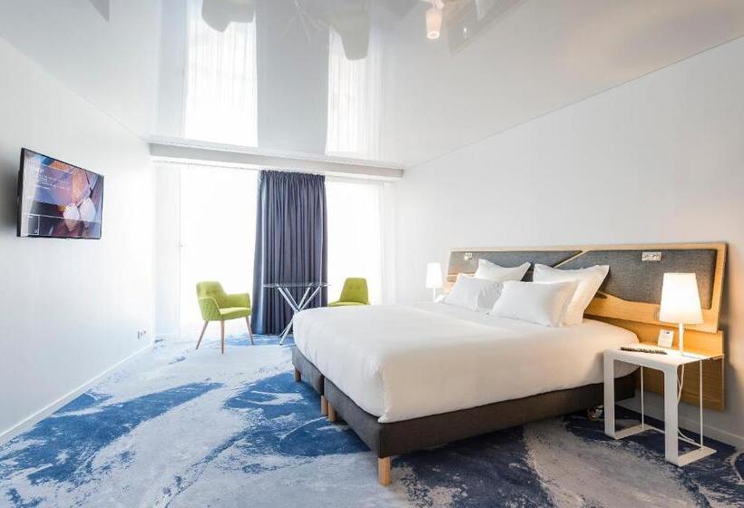 اتاق اجرایی, Seeko O Hotel Bordeaux