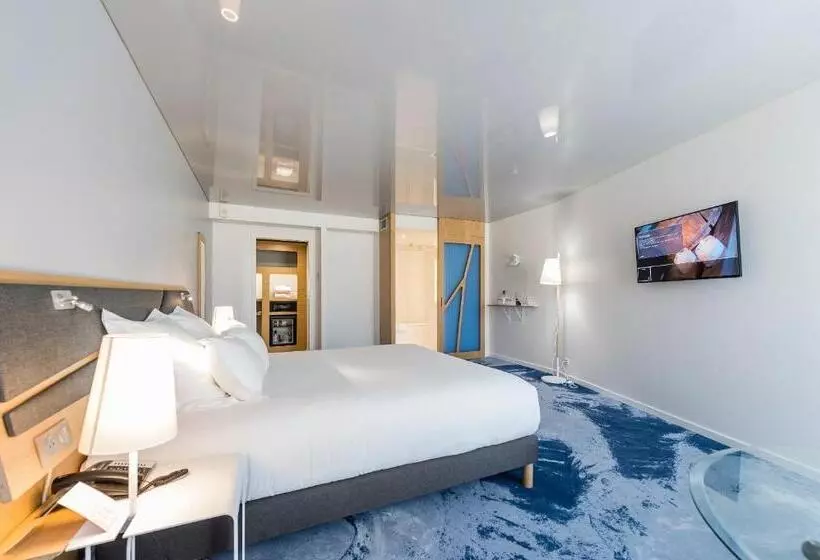 اتاق اجرایی, Seeko O Hotel Bordeaux