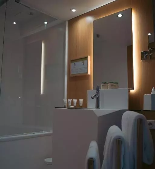 اتاق اجرایی, Seeko O Hotel Bordeaux