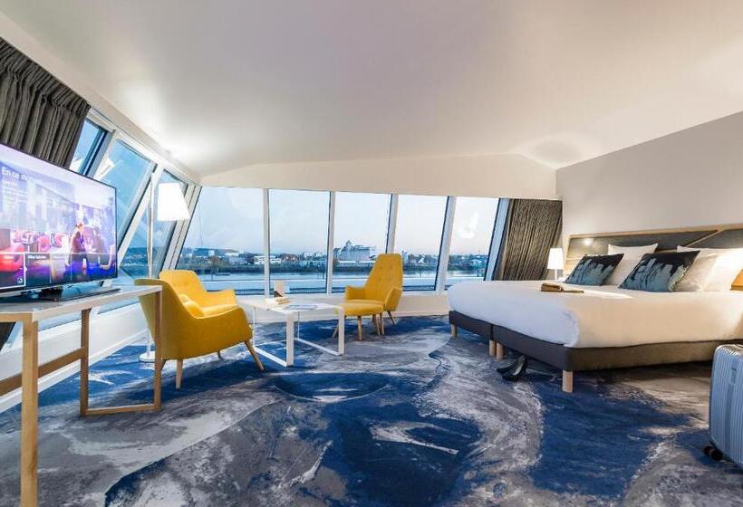 سوییت, Seeko O Hotel Bordeaux