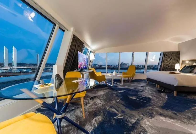 سوییت, Seeko O Hotel Bordeaux