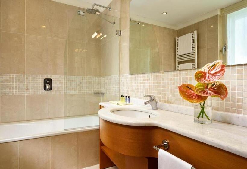 标准工作室, Unahotels The One Milano Hotel & Residence