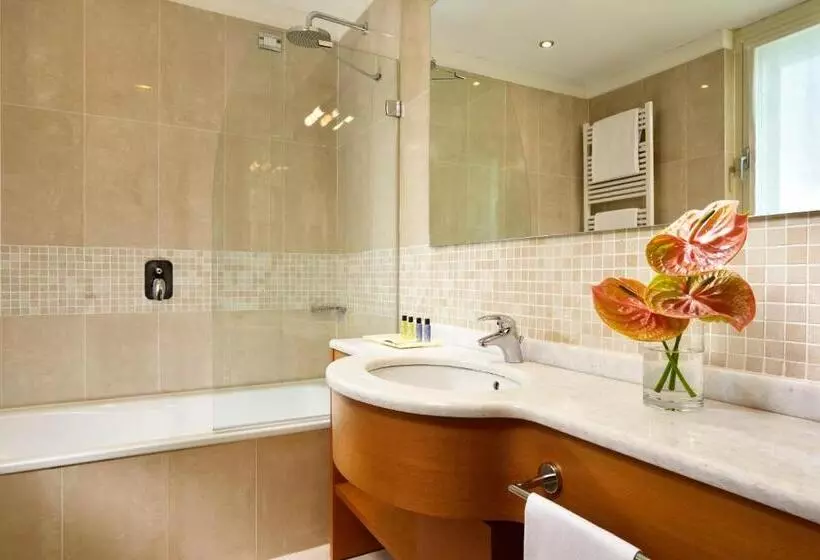 استودیوی استاندارد, Unahotels The One Milano Hotel & Residence