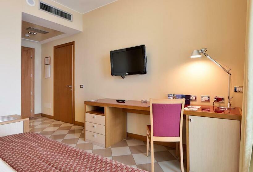 クラシックルーム, Unahotels The One Milano Hotel & Residence
