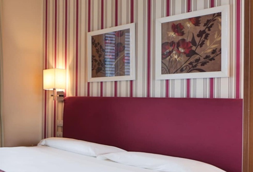 古典房间, Unahotels The One Milano Hotel & Residence