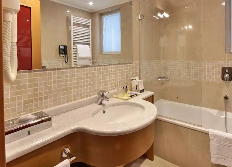 اتاق اجرایی, Unahotels The One Milano Hotel & Residence