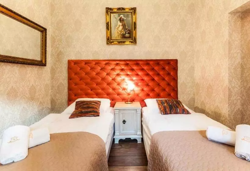 エコノミールーム, Aparthotel Oberża