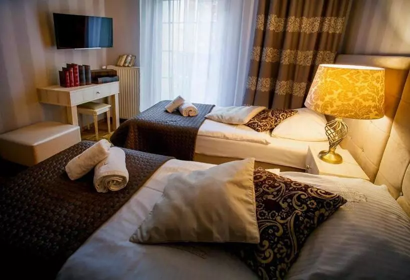 エコノミールーム, Aparthotel Oberża