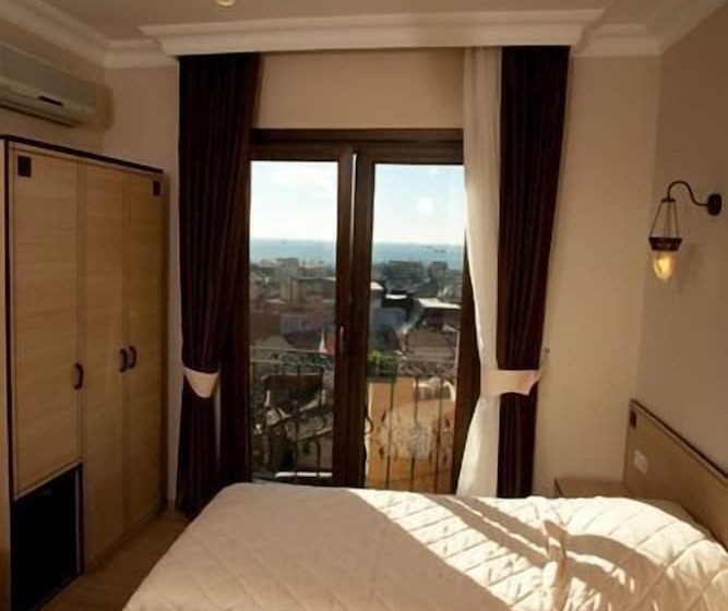Triple Room Sea View, Art City Hotel Istanbul