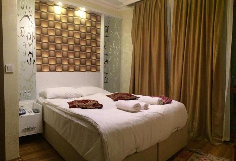 اتاق لوکس با بالکن و چشمانداز دریا, Art City Hotel Istanbul