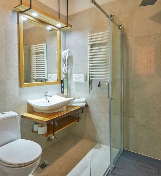 חדר סטנדרט, Batory