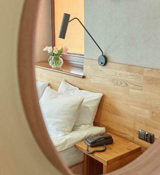 חדר סטנדרט, Batory