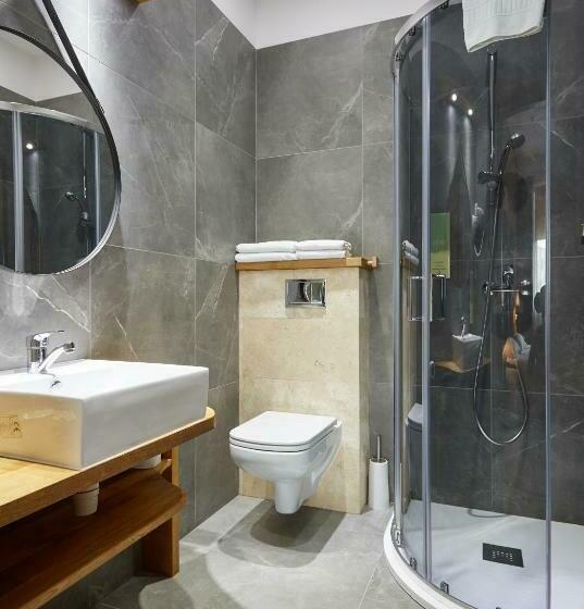 חדר סטנדרט, Batory