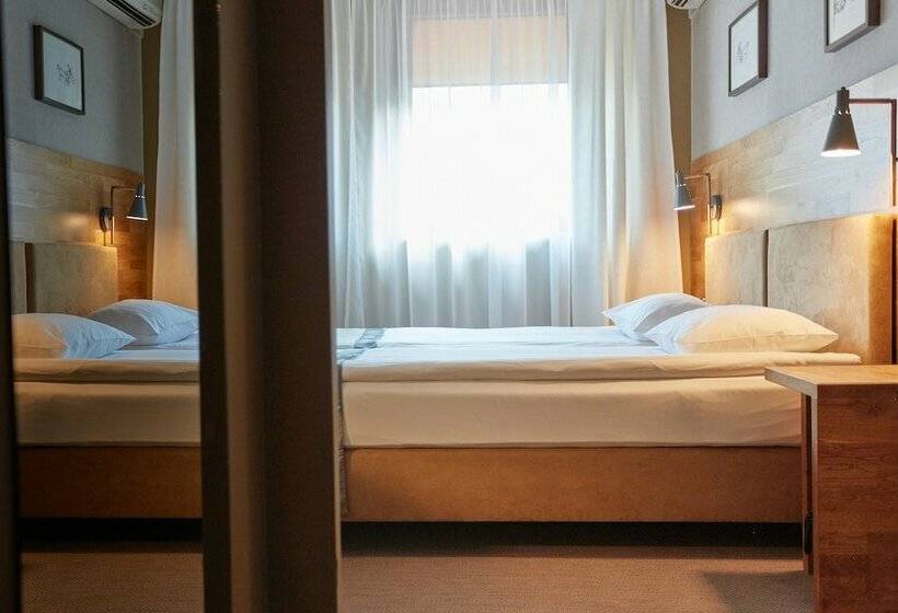 חדר סטנדרט, Batory