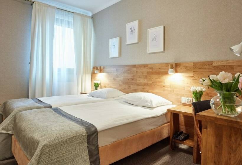 חדר סטנדרט, Batory