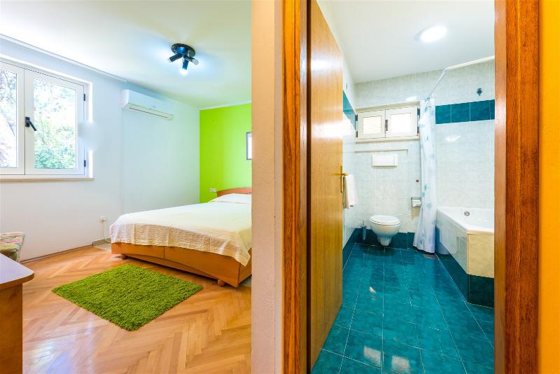 Апартаменты 2 Спальни, Beach Villa Ratac