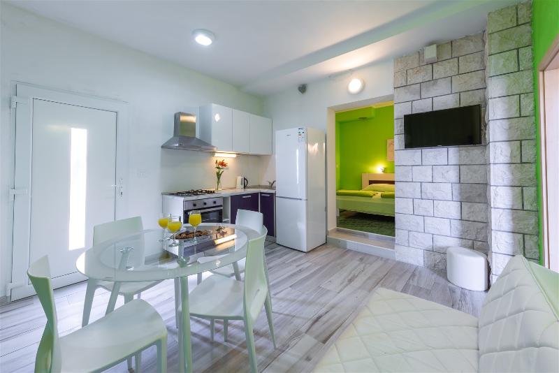 آپارتمان 1 خوابه, Beach Villa Ratac