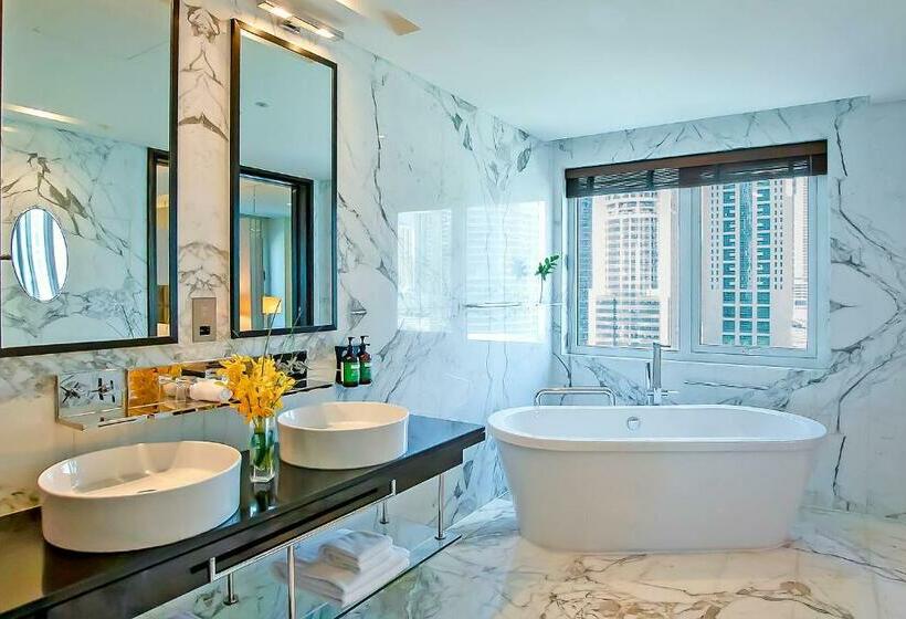 Люкс Кровать Кинг, Voco Bonnington Dubai, An Ihg