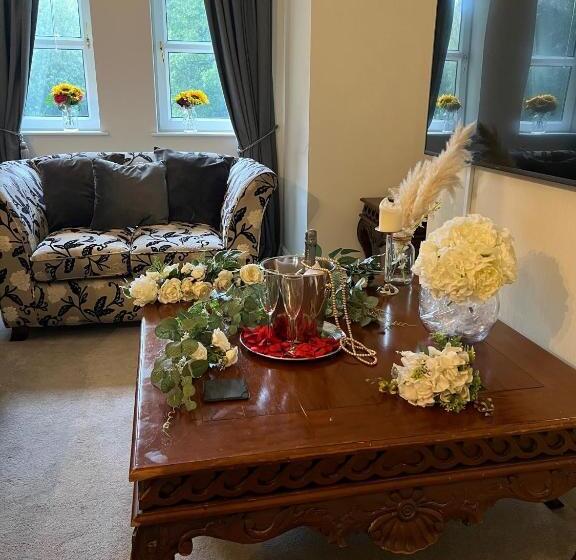 Люкс Superior, Brook Hall