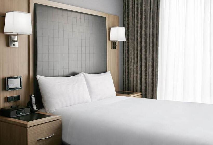 اتاق استاندارد برای معلولان, Club Quarters Hotel World Trade Center, New York