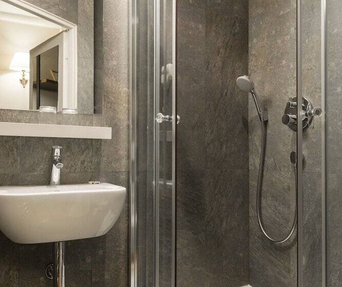 スーペリアールーム, De La Porte Doree