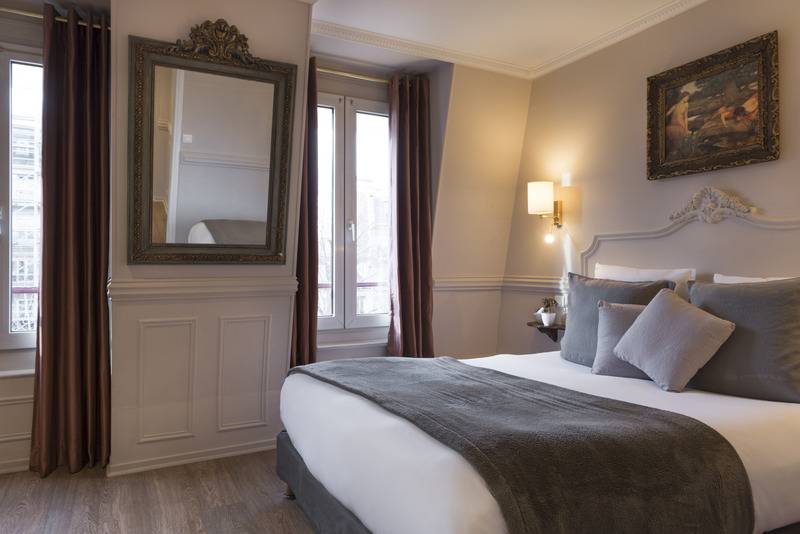 スタンダードルーム, De La Porte Doree