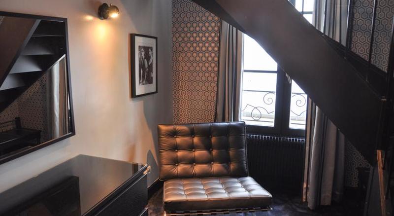 スーペリアールーム, De La Porte Doree