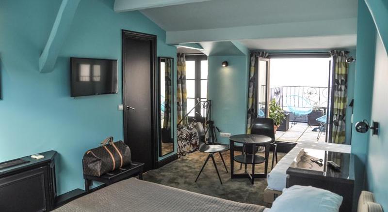 スーペリアールーム, De La Porte Doree