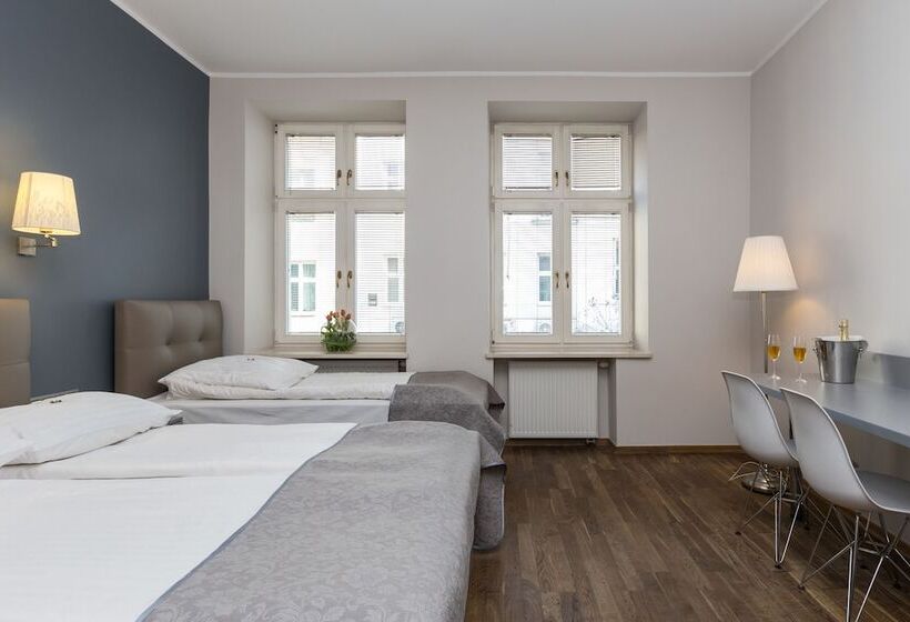 Трехместный Номер Superior, Floryan Old Town