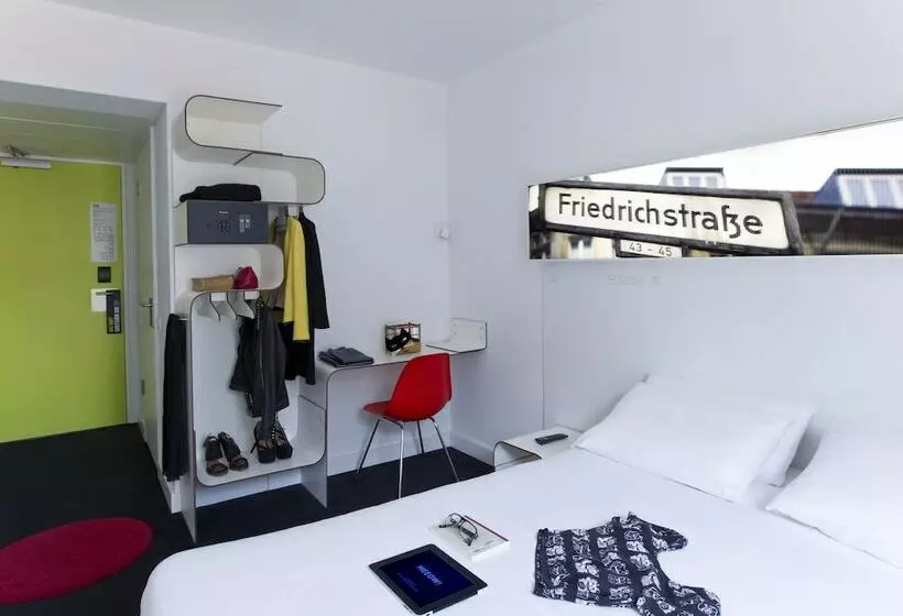 Standardzimmer, Gat Point Charlie
