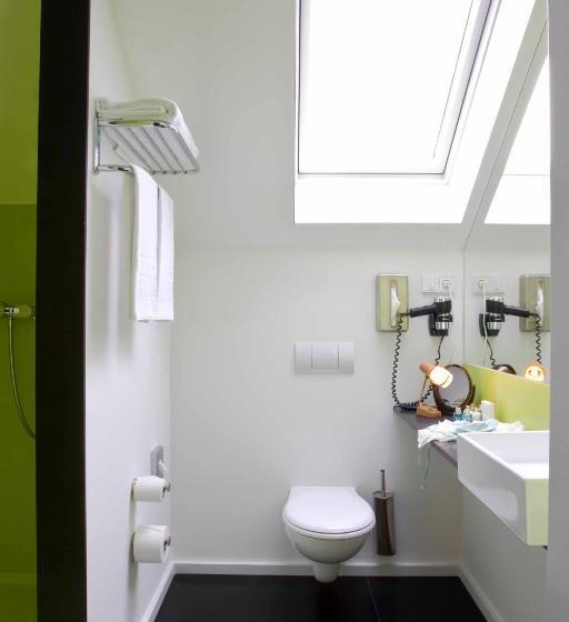 سوییت جونیور, Gat Point Charlie