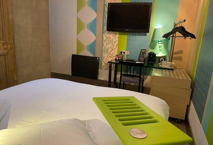 スタンダードルーム, Le Dormeur Du Val