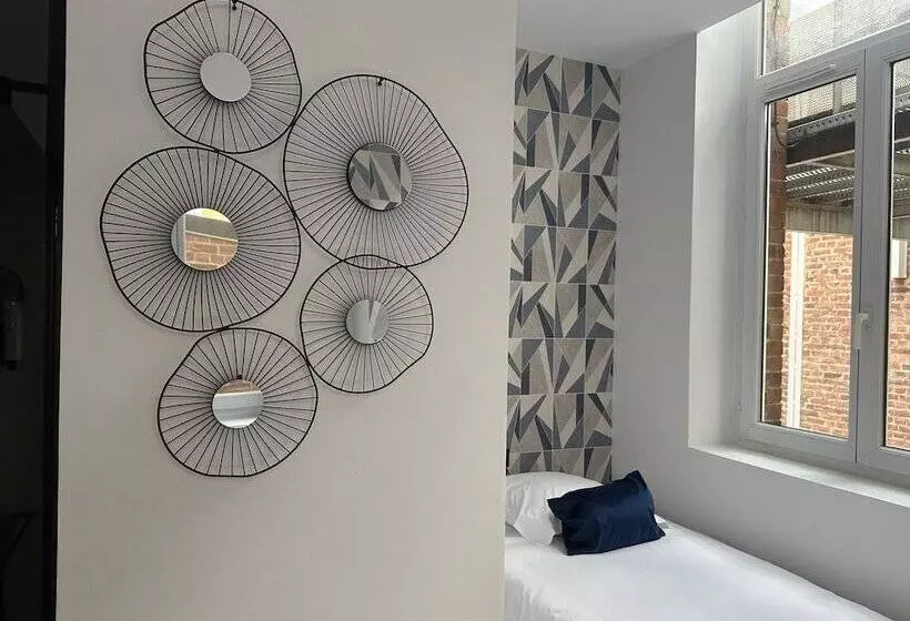 اتاق استاندارد, Le Dormeur Du Val