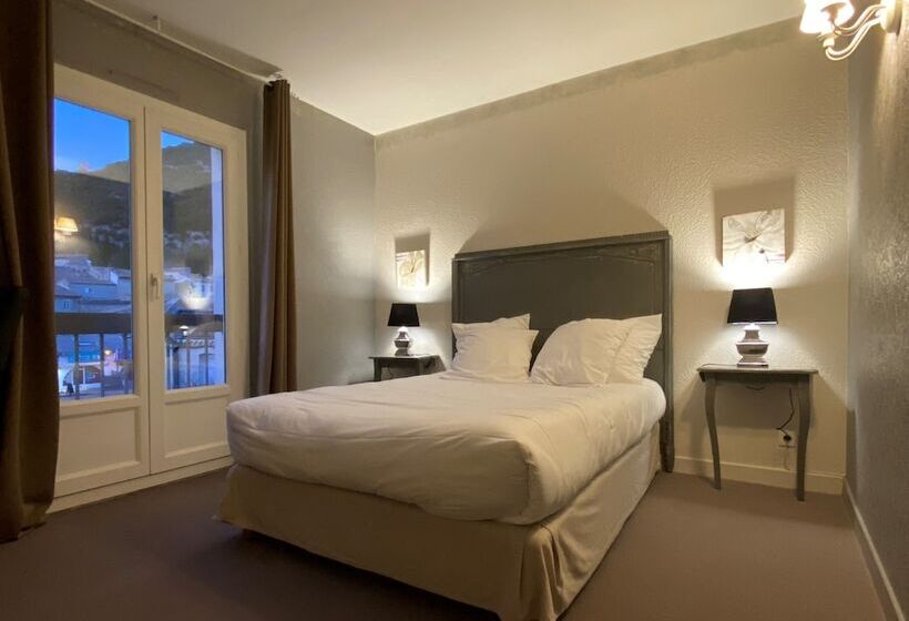 חדר קלאסי, Logis Hôtel Médiéval, Montélimar Nord