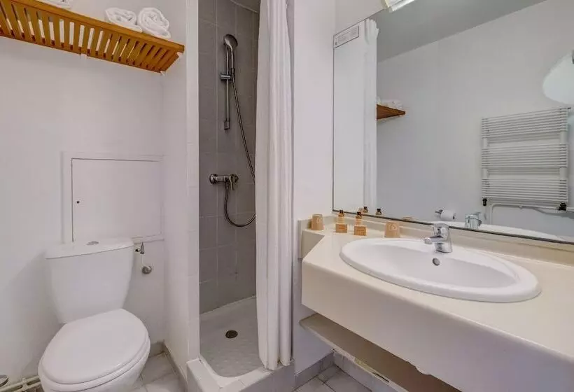 اتاق استاندارد چهار تخته, Hôtel Miléade Méditerranée   Port Fréjus