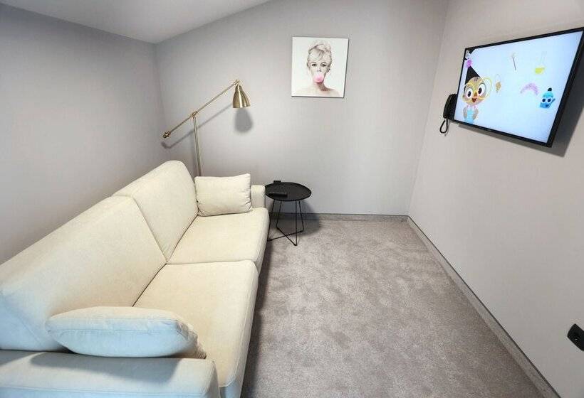 スイート, Milenij