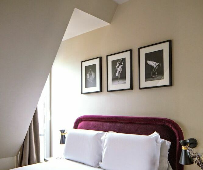 اتاق کلاسیک, Monsieur Helder