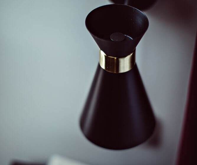 اتاق سوپریور, Monsieur Helder