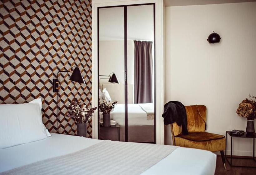 اتاق اجرایی سه نفره, Monsieur Helder