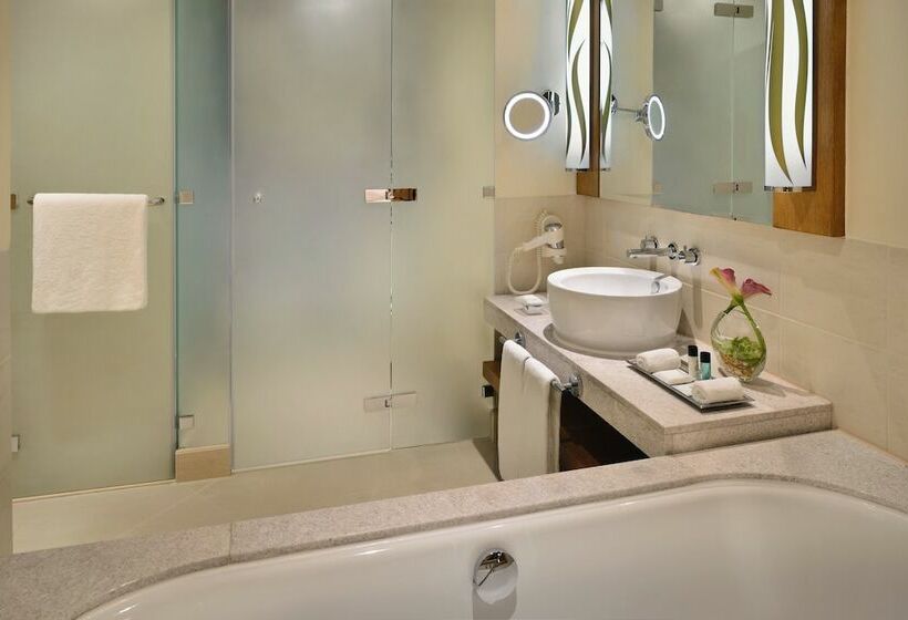 Президентский Люкс, Mövenpick Hotel Jumeirah Beach