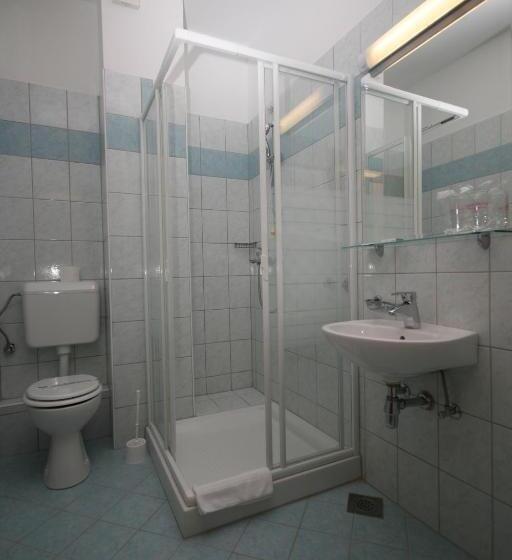 スタンダードルーム, Porto