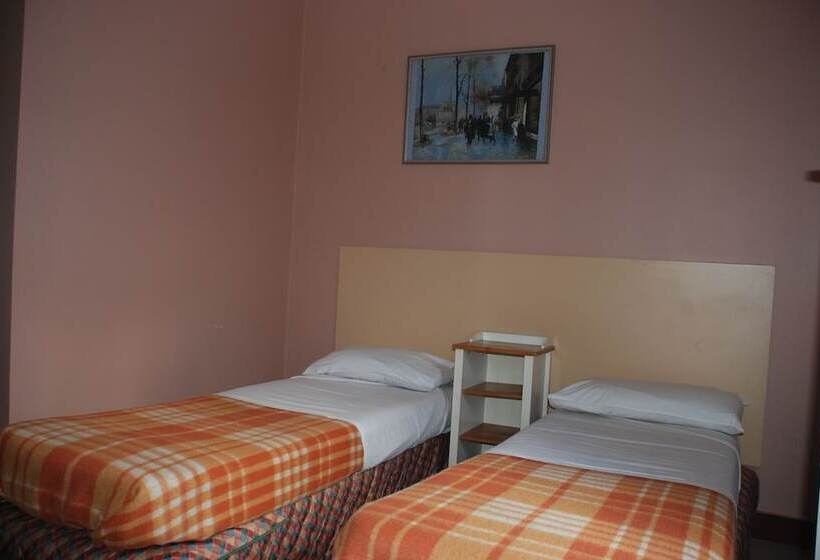 스탠다드 트리플 룸, Residence De La Tour Paris Malakoff