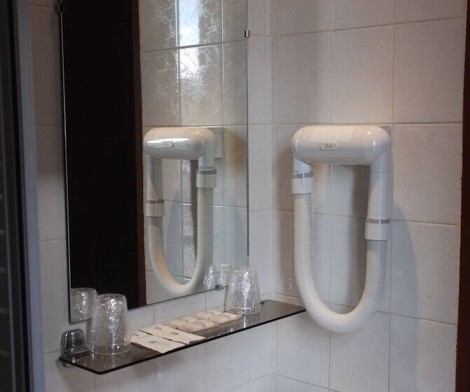 4인용 스탠다드 룸, Residence De La Tour Paris Malakoff