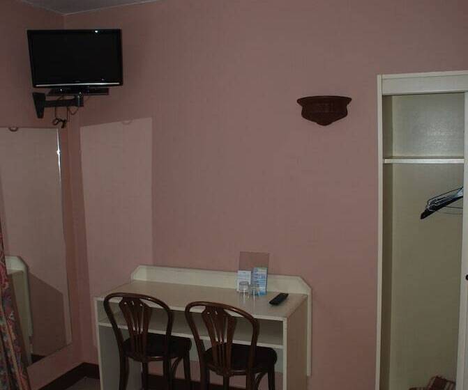 4인용 스탠다드 룸, Residence De La Tour Paris Malakoff