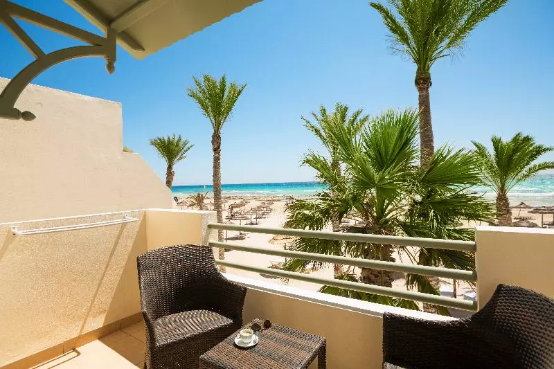 اتاق خانوادگی با چشم‌انداز دریا, Robinson Djerba Bahiya   All Inclusive