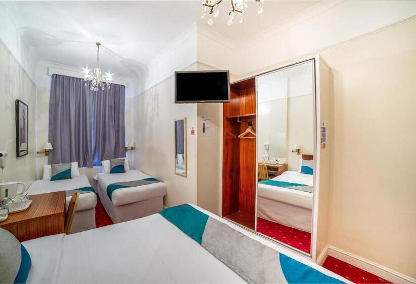 四人标准间, St George S