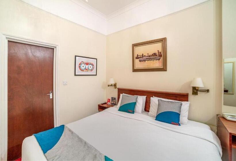 四人标准间, St George S