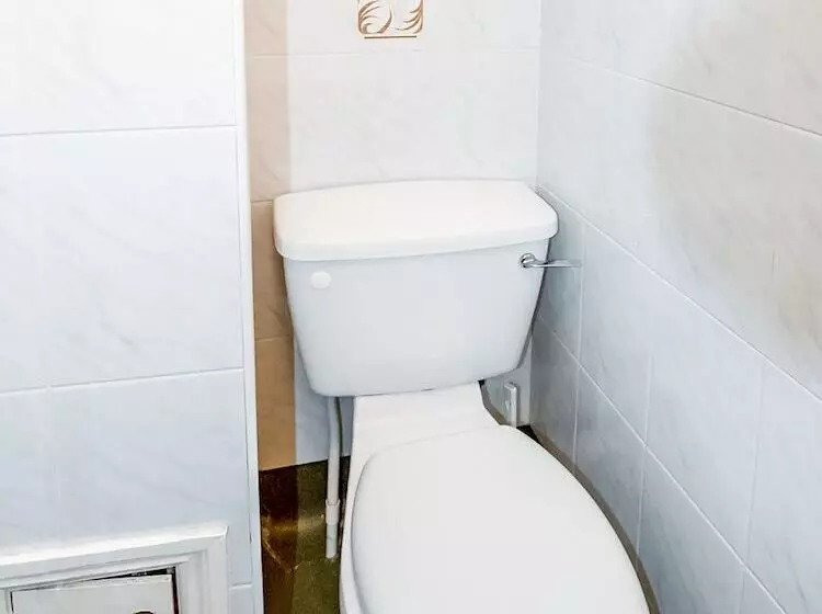 اتاق استاندارد یک نفره, St George S