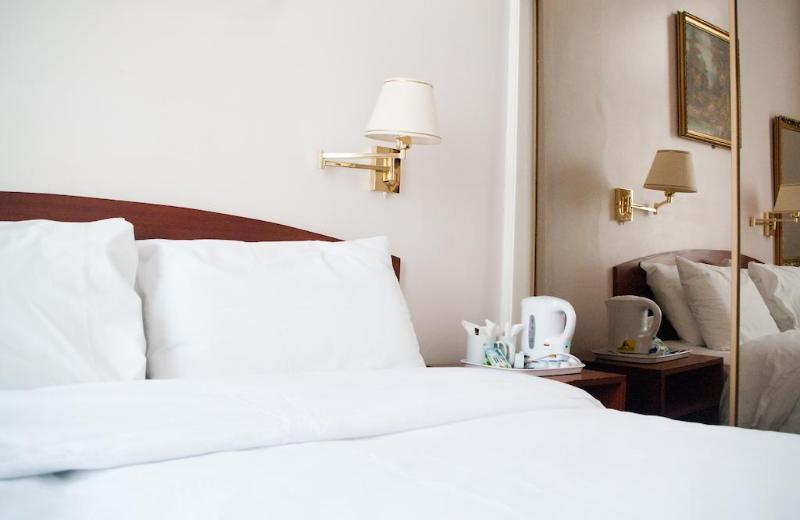 标准间, St George S