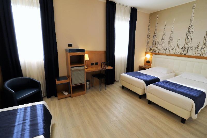 스탠다드 트리플 룸, The Judd